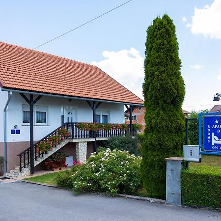 Soba I Apartman Dula Ogulin Exteriör bild