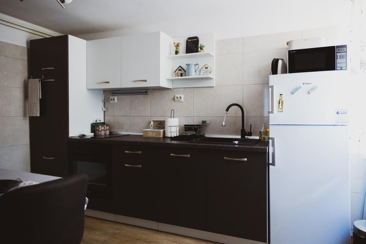 Soba I Apartman Dula Ogulin Exteriör bild